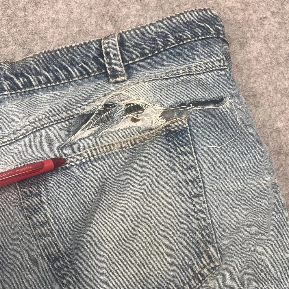 Private‎ Club Relaxed Fit Denim Shorts 44 Light Wash 100% Cotton Distressed